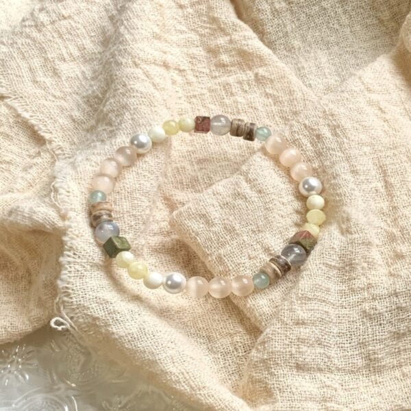 Cat’s Eye Crystal Pearl Balance Bracelet mySite